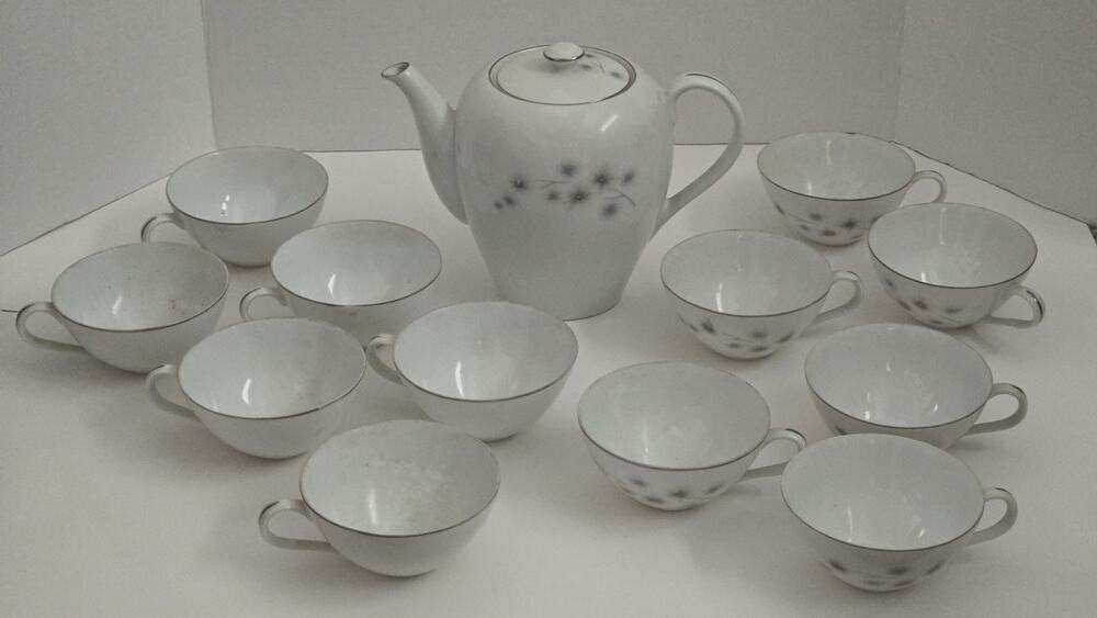 CREATIVE FINE CHINA Japan Platinum Starburst #1014 Tea Coffee Pot & 12 Cups Set